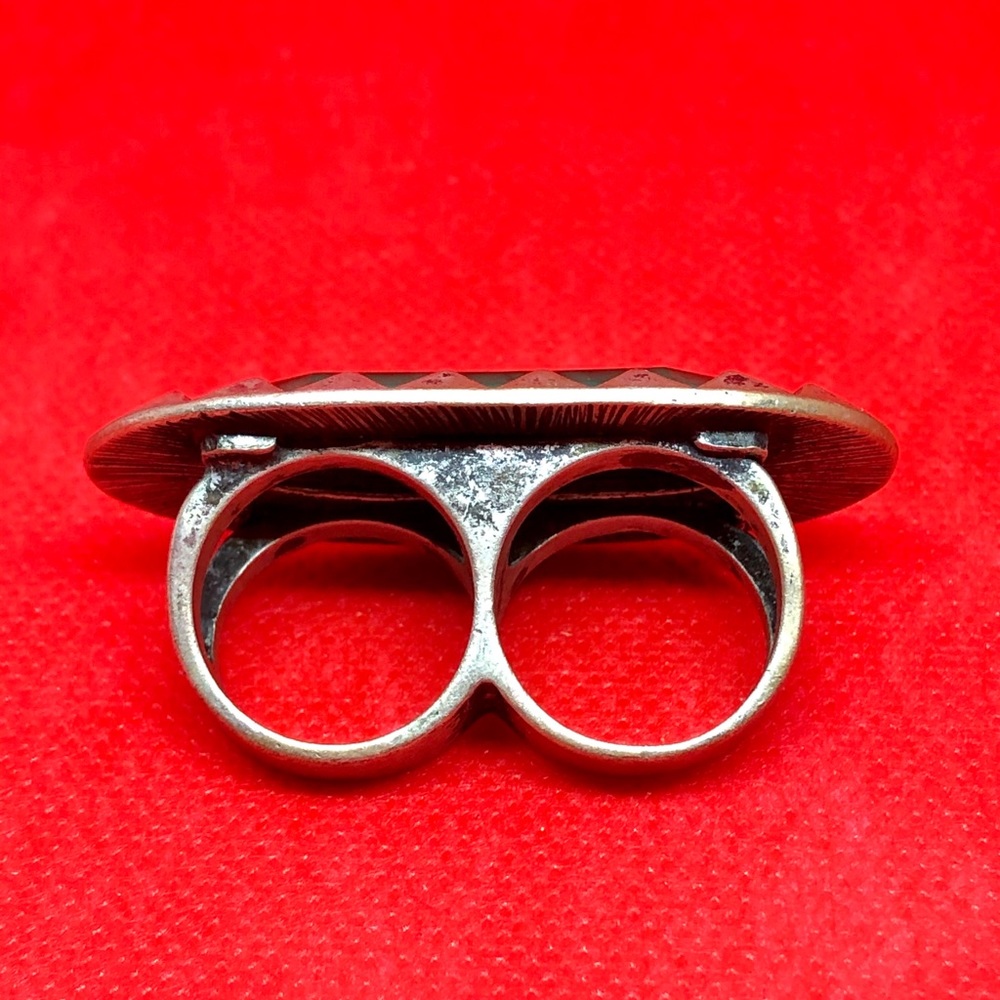 Two finger ring - Picture 2 of 4